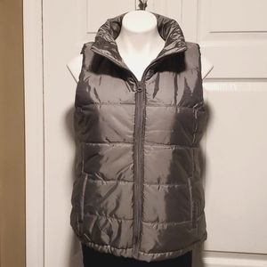 NWT New York & Company Women's Gray Puffer Vest - Size Medium